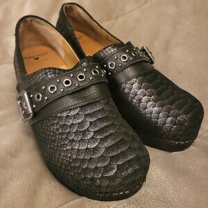 Nursemates Pillow top Shoes